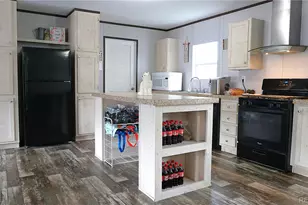 85 Sunflower Rd, Colorado Springs, CO 80907 - Photo 7