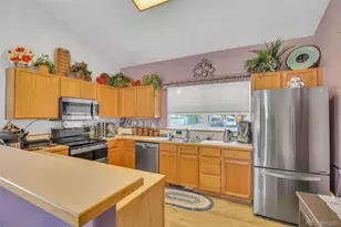 15555 E 40th Ave, Denver, CO 80239 - Photo 11