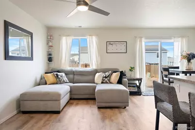 47401 Lily Avenue, Bennett, CO 80102 - Photo 5