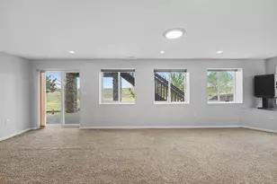19551 E Wyoming Ave, Aurora, CO 80017 - Photo 25