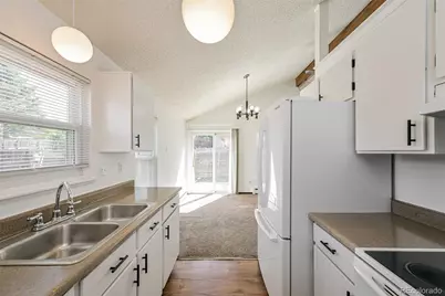 18064 E Ford Place, Aurora, CO 80017 - Photo 11