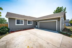 760 2nd St, Bennett, CO 80102 - Photo 3