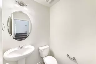 21885 E 9th Pl, Aurora, CO 80018 - Photo 11