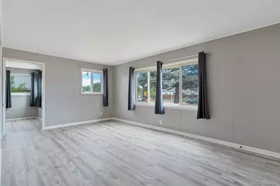 11612 Del Mar Parkway, Aurora, CO 80010 - Photo 7