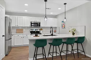4221 S Blackhawk Cir, Aurora, CO 80014 - Photo 7