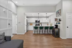 4221 S Blackhawk Cir, Aurora, CO 80014 - Photo 5