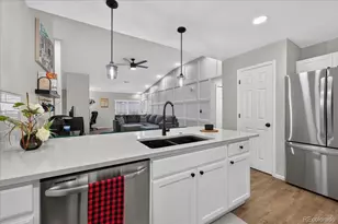 4221 S Blackhawk Cir, Aurora, CO 80014 - Photo 11