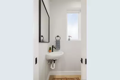 1467 N Locust Street, Denver, CO 80220 - Photo 7