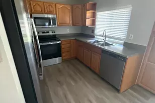 12271 Dahlia Ct, Thornton, CO 80241 - Photo 7