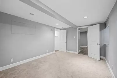 2080 N Clarkson Street, Denver, CO 80205 - Photo 33