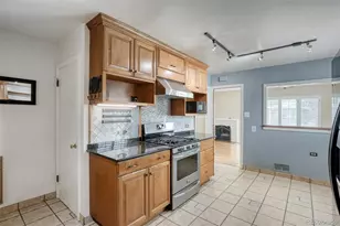 181 S Holly St, Denver, CO 80246 - Photo 9