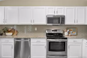 10516 Hyacinth Ln, Highlands Ranch, CO 80129 - Photo 11