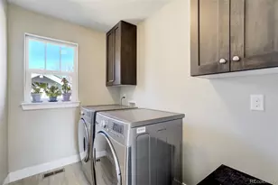 2244 Holly St, Denver, CO 80207 - Photo 29