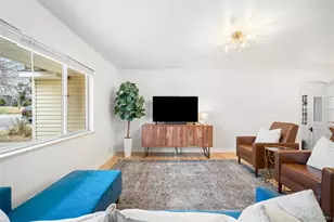 1803 S Glencoe St, Denver, CO 80222 - Photo 9