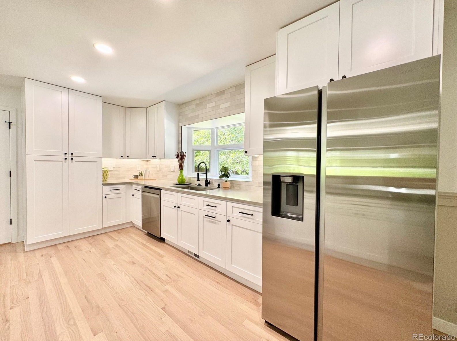 5591 Lehigh Ave, Denver CO  80237-1056 exterior