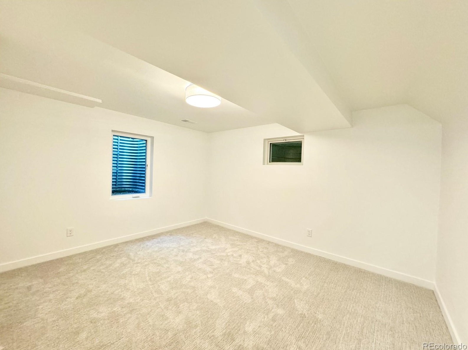 5591 Lehigh Ave, Denver CO  80237-1056 exterior