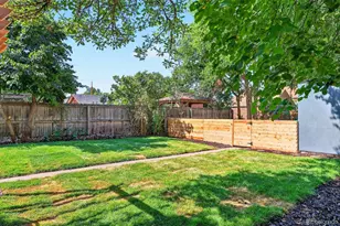 2661 N Glencoe St, Denver, CO 80207 - Photo 29