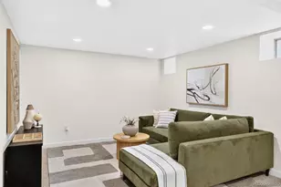 2661 N Glencoe St, Denver, CO 80207 - Photo 17