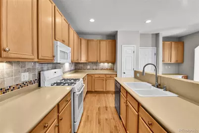 22448 E Plymouth Circle, Aurora, CO 80016 - Photo 15