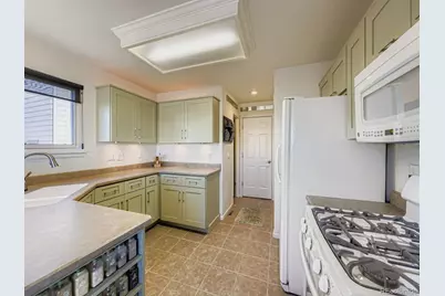 5805 E 124th Way, Brighton, CO 80602 - Photo 5