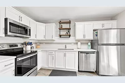 73 S Sable Boulevard #D16, Aurora, CO 80012 - Photo 1