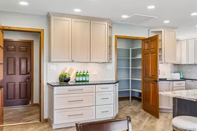 6166 S Netherland Circle, Aurora, CO 80016 - Photo 7