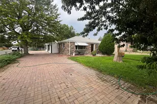 1701 Bahama St, Aurora, CO 80011 - Photo 3