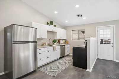 6040 W Elmhurst Drive, Littleton, CO 80128 - Photo 9