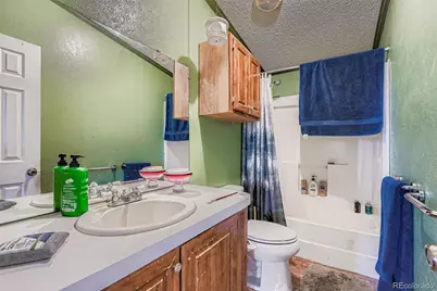 1050 S Dutch Valley Road, Bennett, CO 80102 - Photo 15