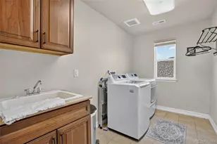 8247 S Country Club Pkwy, Aurora, CO 80016 - Photo 25