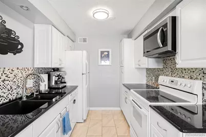 7395 E Eastman Avenue #201M, Denver, CO 80231 - Photo 9