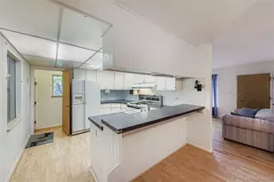 1693 S Elm St, Denver, CO 80222 - Photo 9