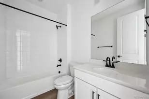 25283 E Warren Pl, Aurora, CO 80018 - Photo 17