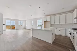 25283 E Warren Pl, Aurora, CO 80018 - Photo 5