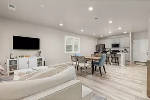 6078 N Lisbon St, Aurora, CO 80019 - Photo 5