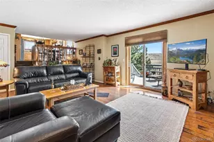 12360 Mesa View Rd, Larkspur, CO 80118 - Photo 13