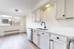 1221 Illinois St, Golden, CO 80401 - Photo 11