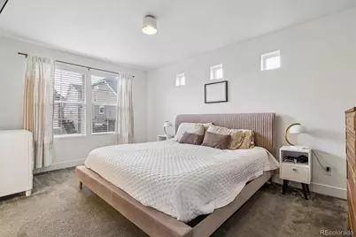 221 S Oak Hill Street, Aurora, CO 80018 - Photo 11
