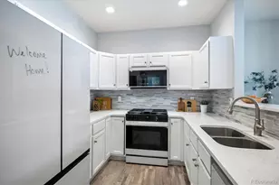 2768 W Greens Dr, Littleton, CO 80123 - Photo 11