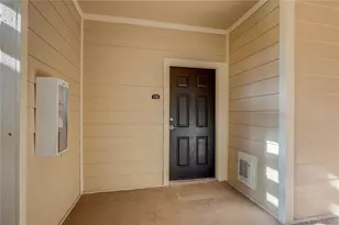 5756 N Genoa Way, Aurora, CO 80019 - Photo 3