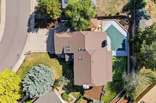 9056 E Colorado Cir, Denver, CO 80231 - Photo 49