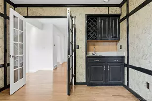 9056 E Colorado Cir, Denver, CO 80231 - Photo 21