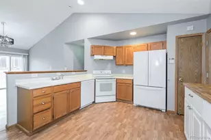 4063 S Himalaya Way, Aurora, CO 80013 - Photo 7