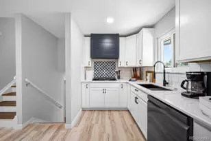 5040 W Geddes Cir, Littleton, CO 80128 - Photo 7