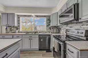 4335 Lyndenwood Point, Highlands Ranch, CO 80130 - Photo 11