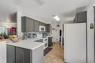 1014 Nepal St, Aurora, CO 80018 - Photo 7
