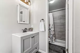 17893 E Columbia Ave, Aurora, CO 80013 - Photo 27