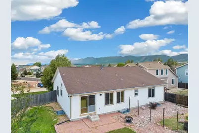 17155 Mountain Lake Drive, Monument, CO 80132 - Photo 5