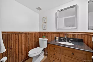 4250 S Olive St, Denver, CO 80237 - Photo 15