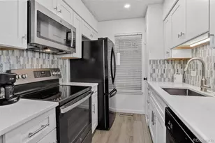 7110 S Gaylord Street, Centennial, CO 80122 - Photo 9